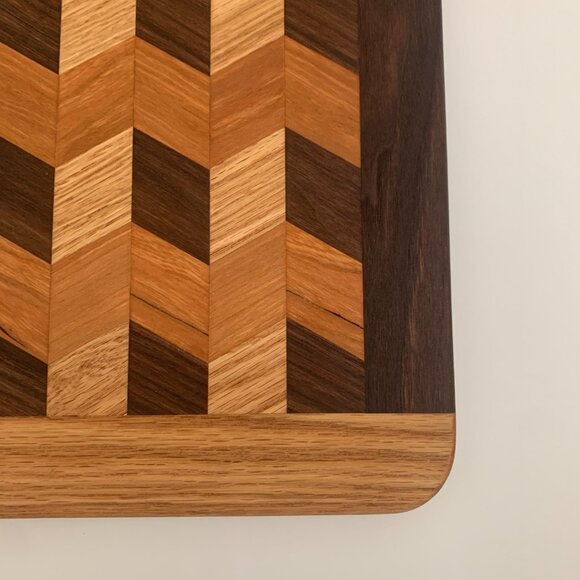 Cutting Board Walnut / Oak / Cherry Hardwoods Hand Crafted Reversible - Picture 1 of 10